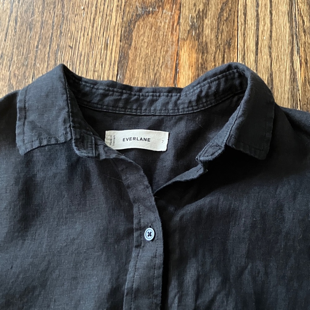 Everlane The Linen Relaxed Shirt, Black, size 2 - Picture 4 of 9